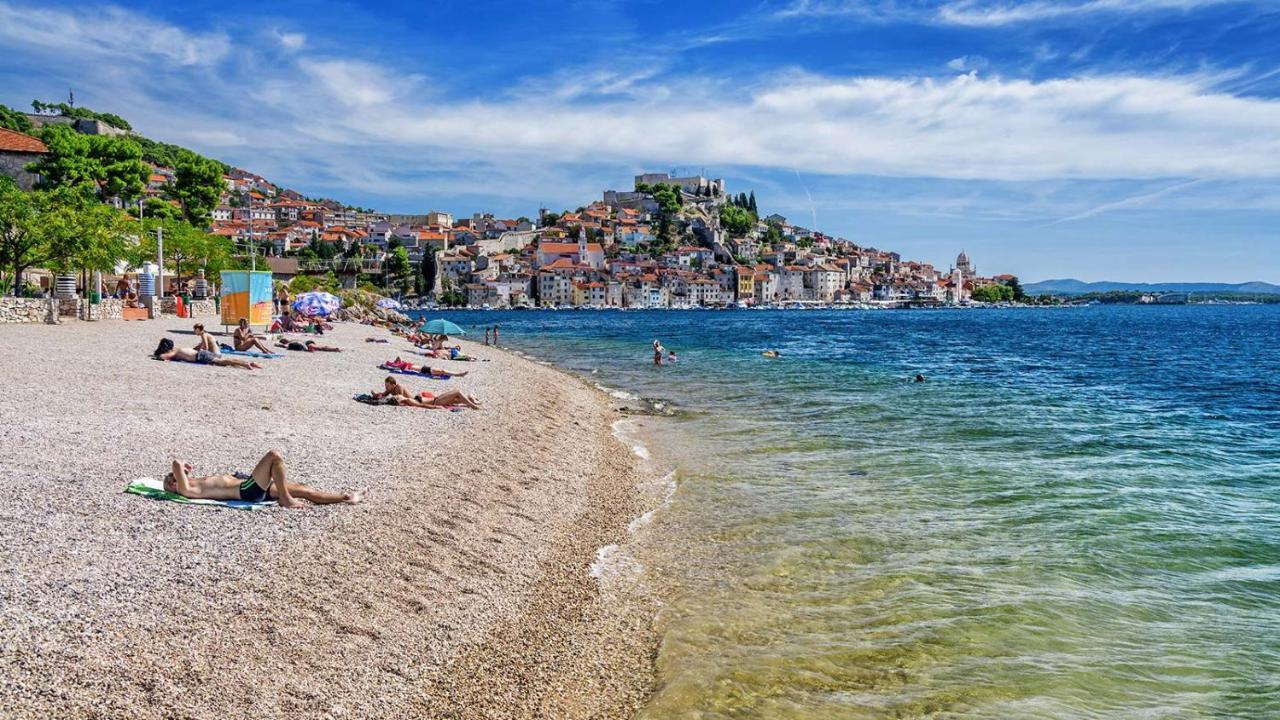 Palace M Šibenik Exteriör bild