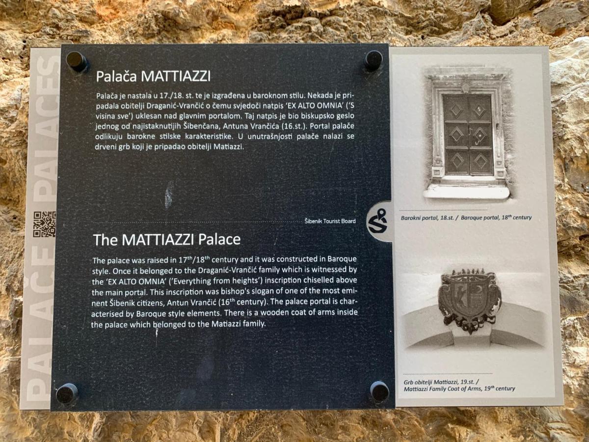 Palace M Šibenik Exteriör bild